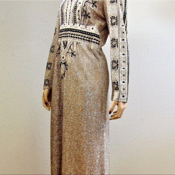 Vintage PLUS Elegant Miss Early 60s Lurex Gold Lame Egyptian Themed Dress - Picture 2 of 12